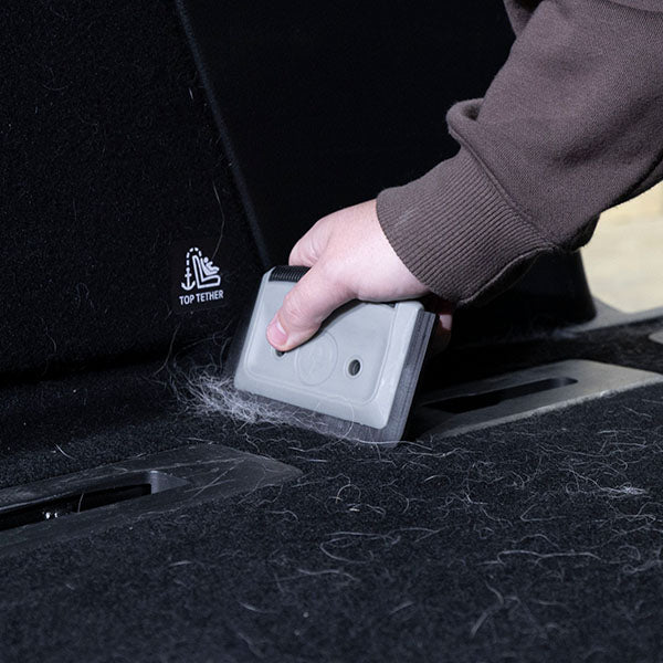 Detail Factory Pet Hair Removal Card in use