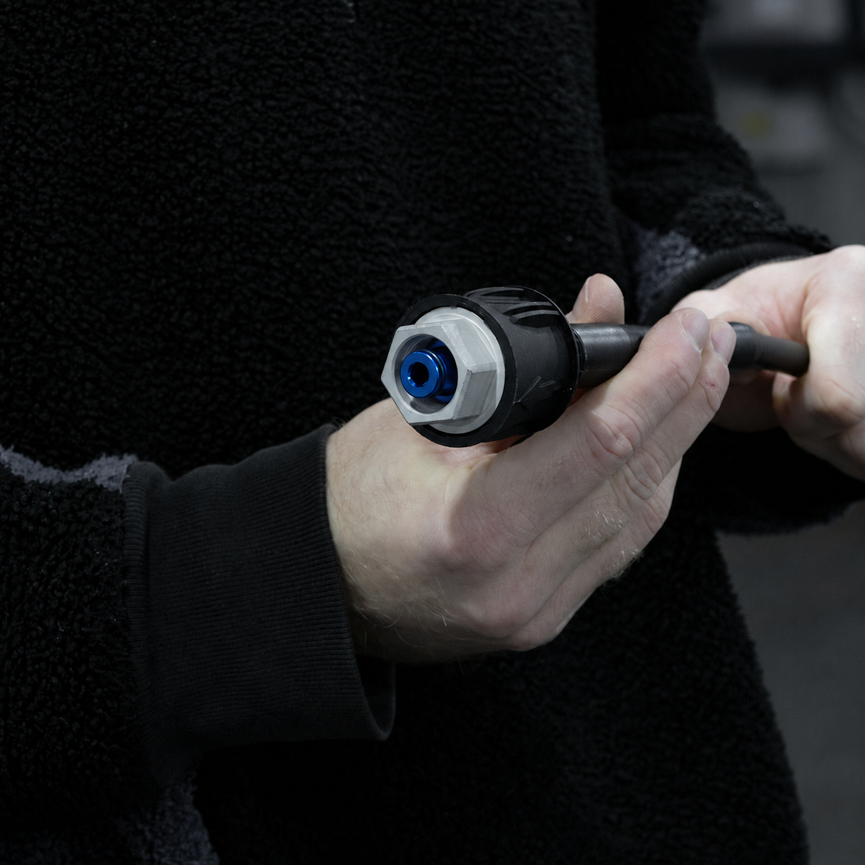 Aquatouch Bosch AQT (F) to M22 14mm (F) adaptor fitted to a Bosch Aquatak hose, ready for an aftermarket gun
