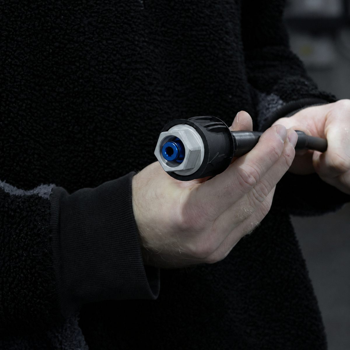 Aquatouch Bosch AQT (F) to M22 14mm (F) adaptor fitted to a Bosch Aquatak hose, ready for an aftermarket gun