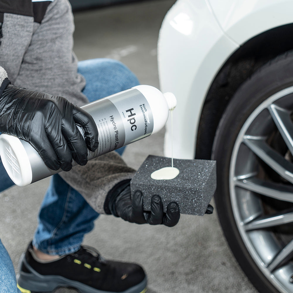ActionShot-KochChemieHydroPlastCare.jpg