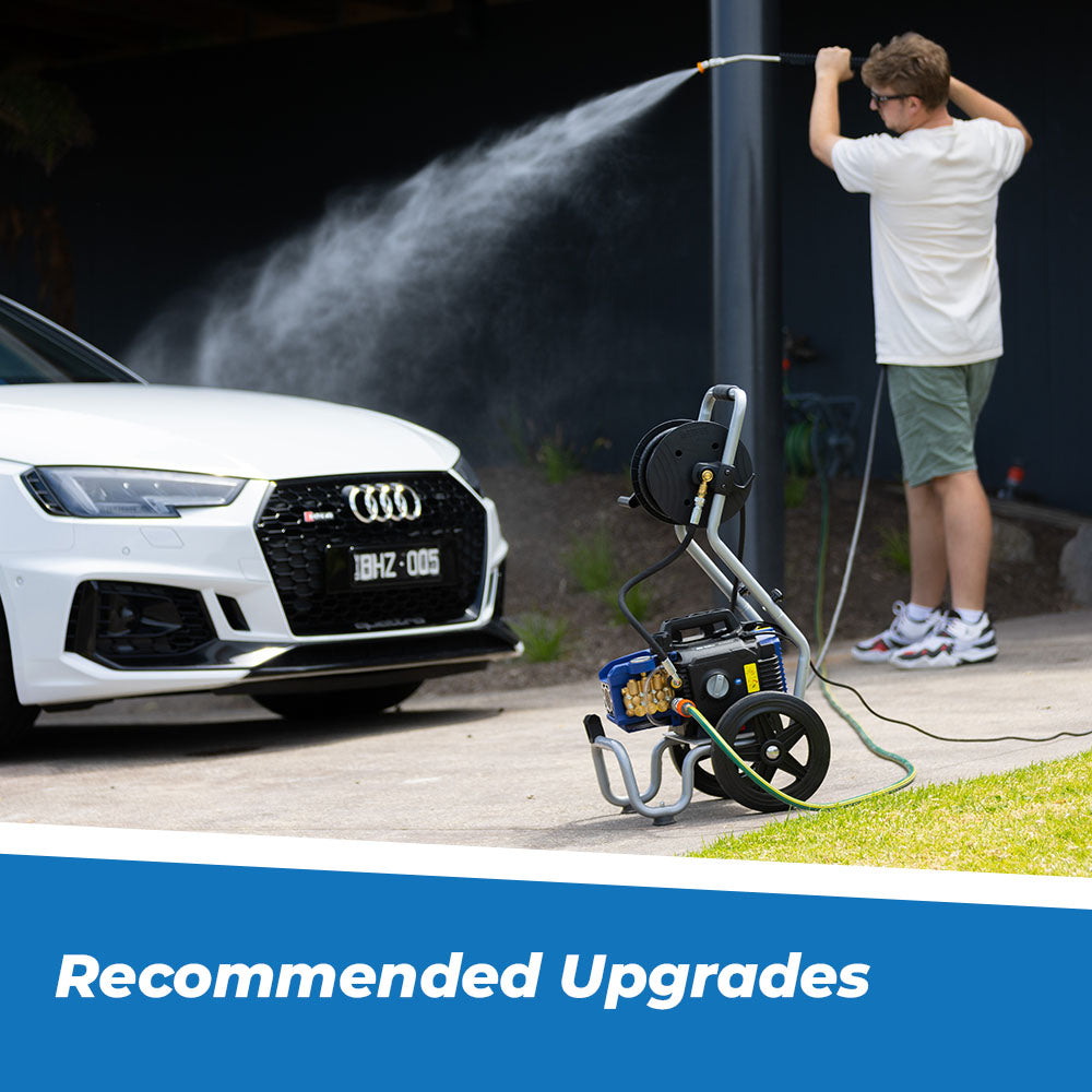 Menu Image for Recommended Upgrades, Rinsing white car