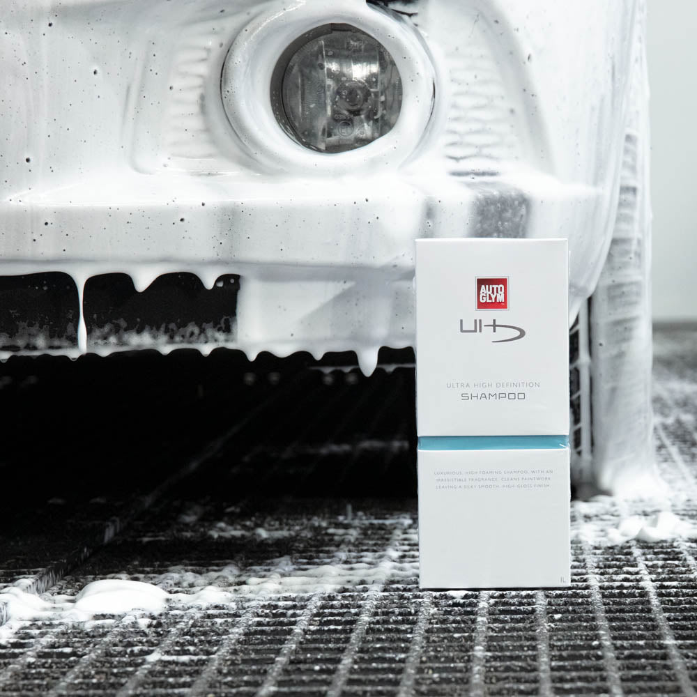 AutoglymUHDShampoo1LActionShot.jpg