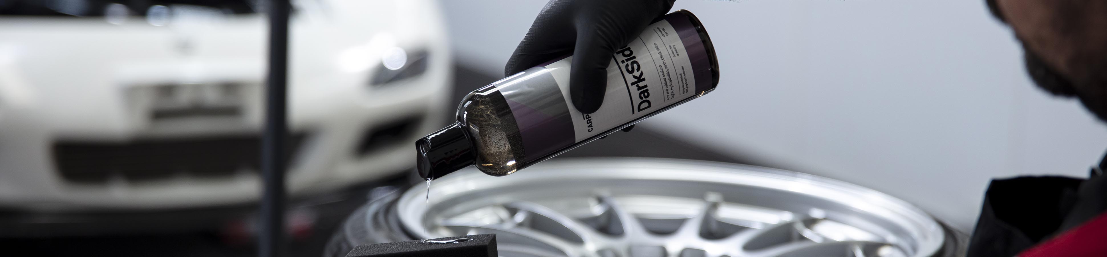Banner_-_CARPRO_DarkSide_Pouring.jpg