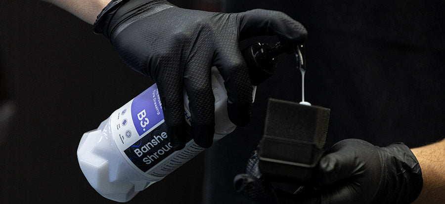 MIRCH Banshee Shroud pouring onto a Nv Applicator