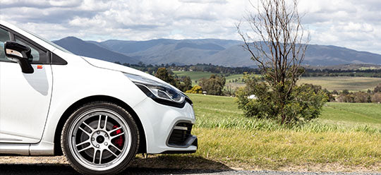 White Clio Outside 