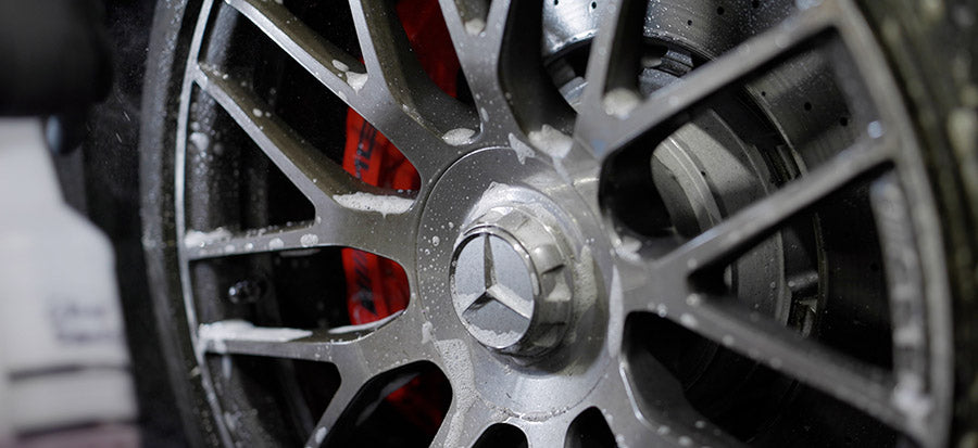 Versatile Wheel & Tyre Cleaning