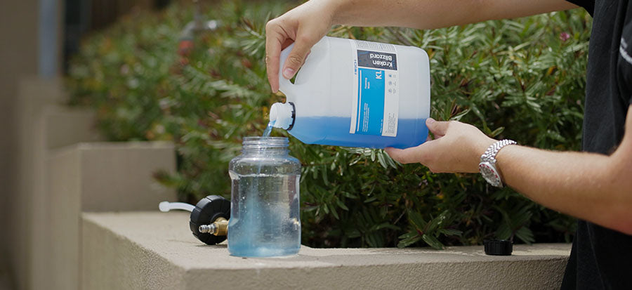 Pouring MIRCH Kraken Blizzard into Nv Snowstorm foam cannon