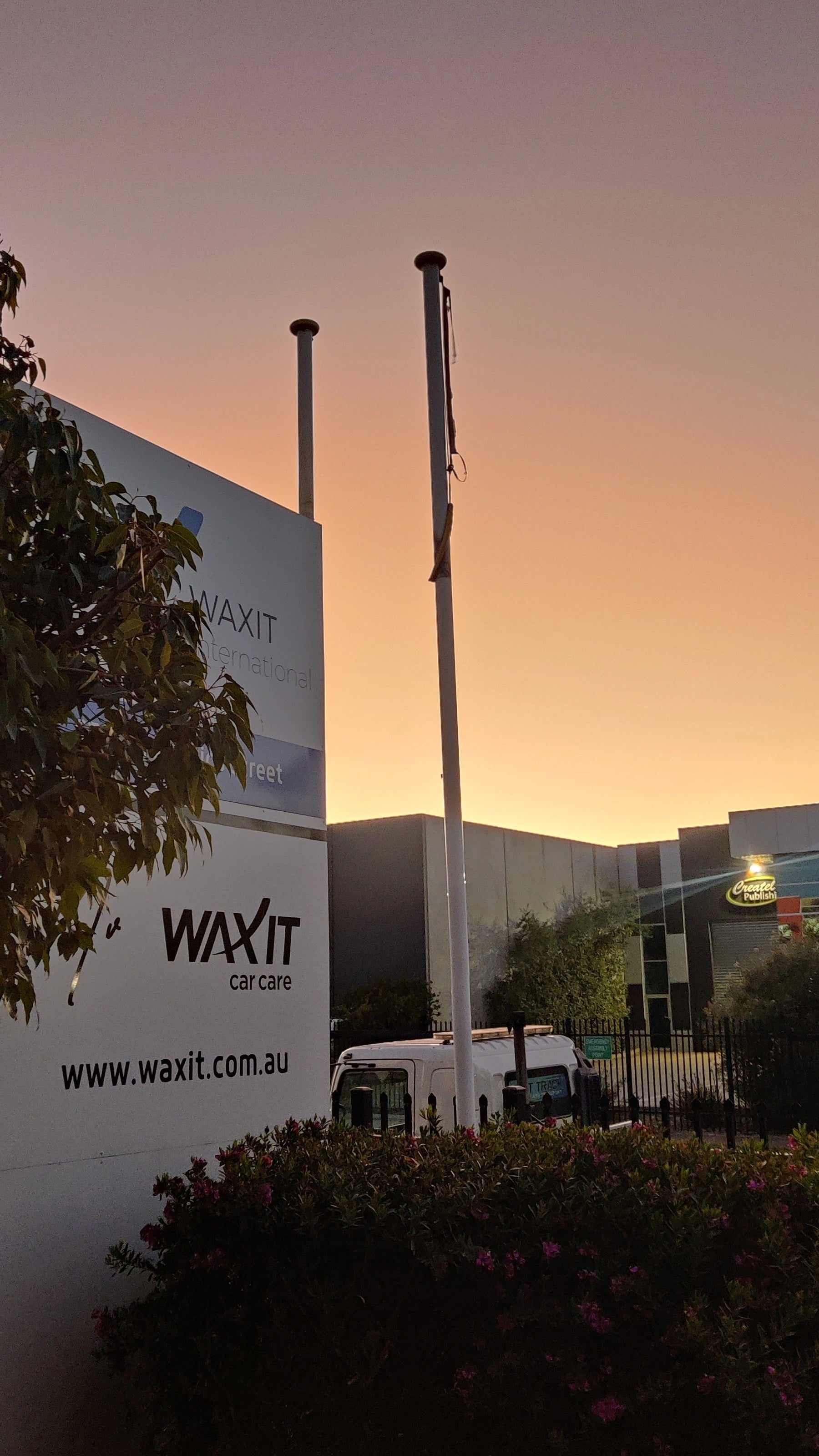 Waxit sign