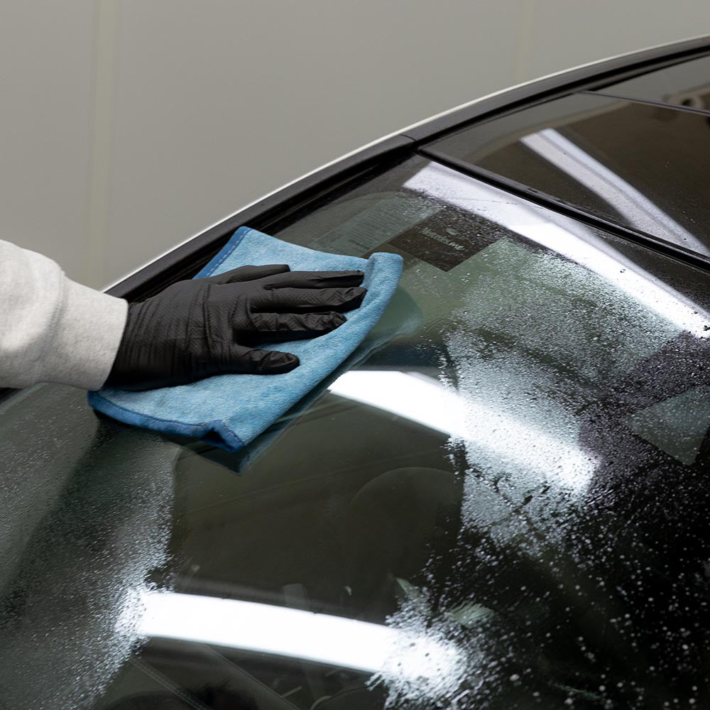 ShowcaseMobileNvRapidsGlassCleaning.jpg