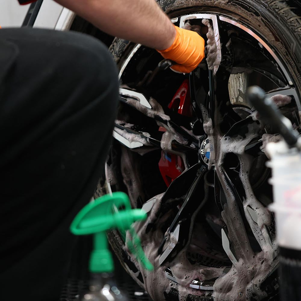 Showcase_Mobile_wheel_Cleaning.jpg