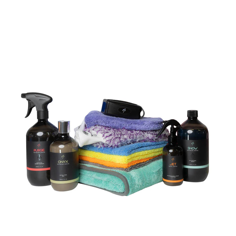 WaxitCompleteCarWashKit_2048x2048_1.webp
